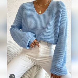 Women's Chunky Knit Light Blue Sweater Long Sleeves - Medium